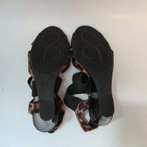 Predictions Leopard Print Wedge Sandals Ladies Size 6W - Picture 2 of 5